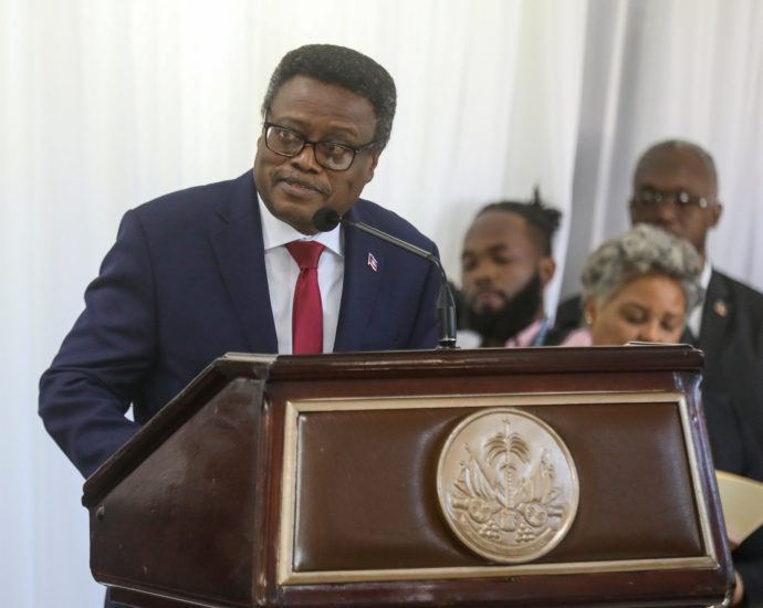 us-imposes-visa-sanctions-against-haitian-official-on-governing-council