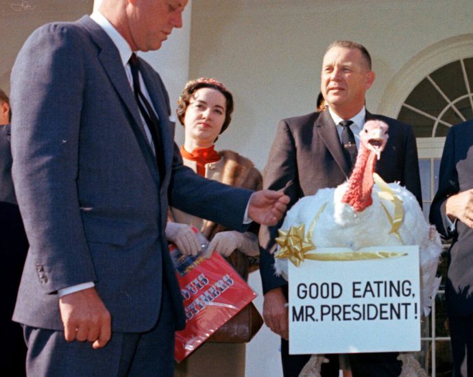 why-presidents-pardon-turkeys