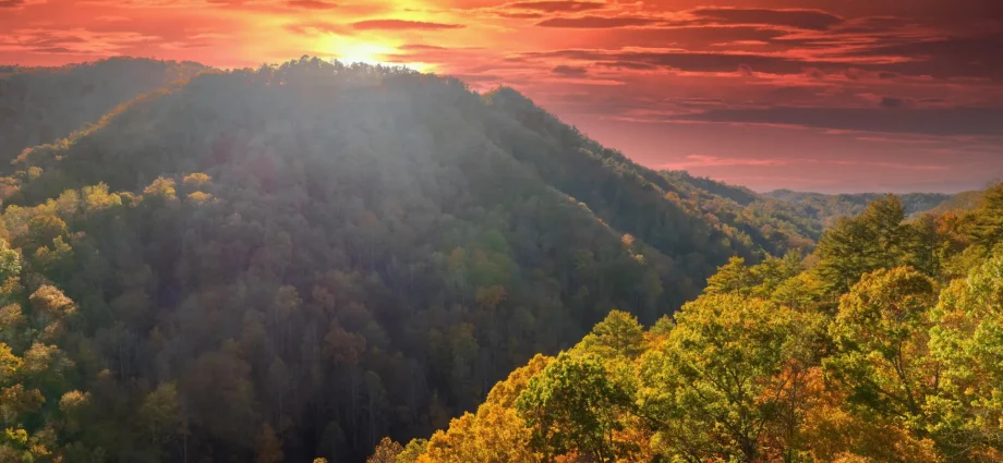 giant-hidden-heat-blob-slowly-travels-beneath-the-u-s.