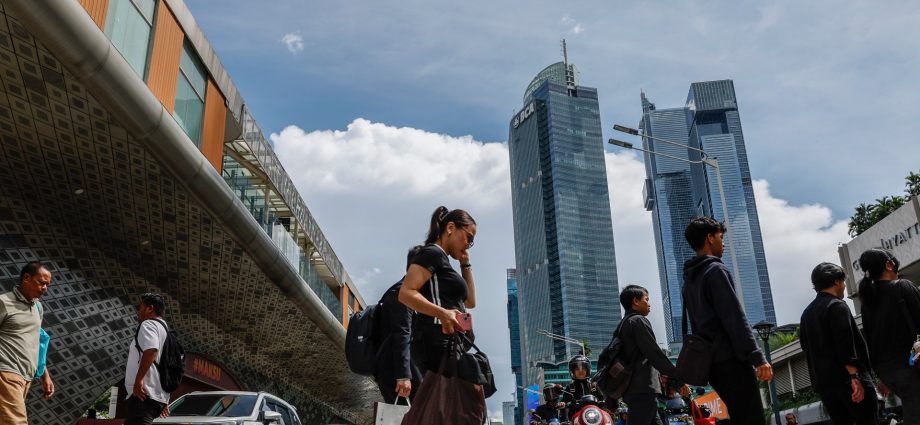 indonesia’s-jakarta-now-the-world’s-largest-city,-tokyo-falls-to-third:-un