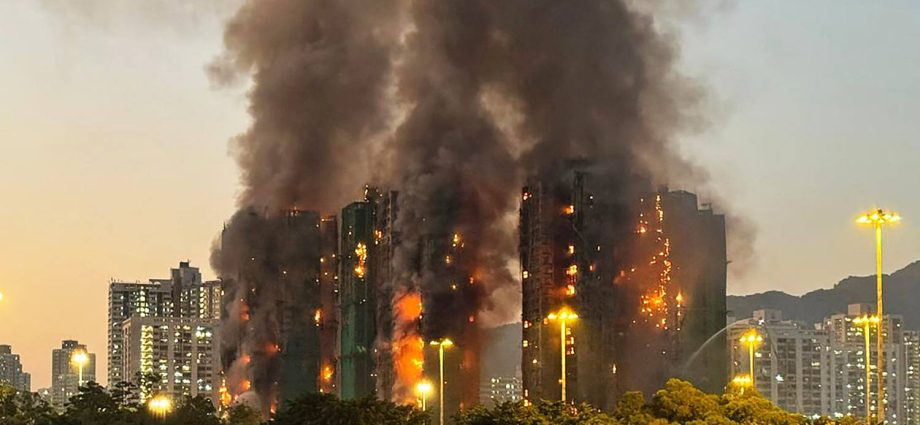 fire-engulfs-high-rise-housing-estate,-killing-at-least-4-in-hong-kong