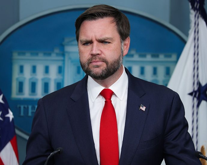 why-jd-vance-is-fighting-the-gop-establishment-over-russia