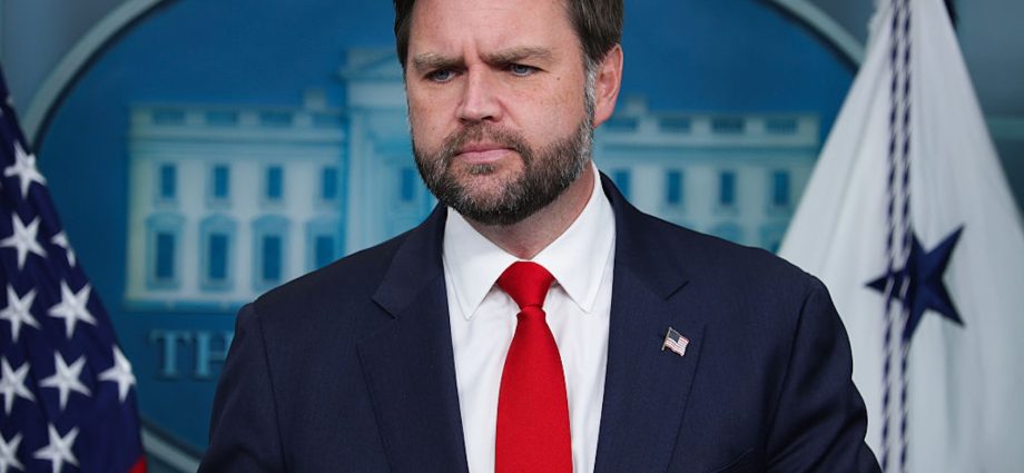 why-jd-vance-is-fighting-the-gop-establishment-over-russia