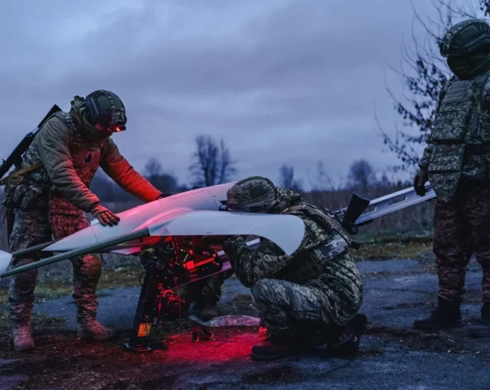 ukraine-hunts-russians-in-pokrovsk,-wiping-out-troops-regrouping-in-apartment-building-(video)