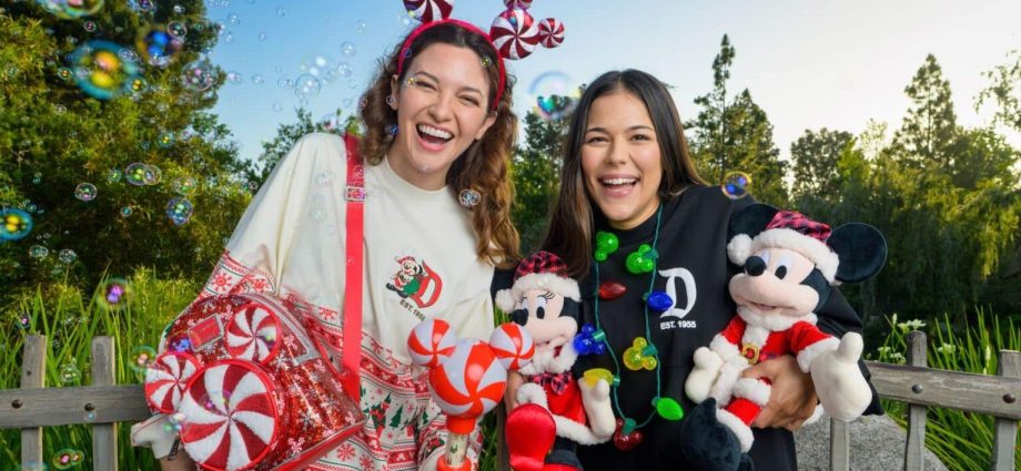 holidays-at-disneyland-resort-2025:-a-festive-guide-to-what’s-new-and-returning