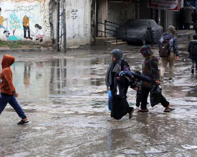 winter-returns-to-gaza