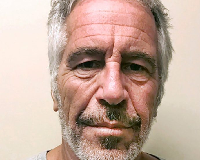 epstein-survivors-believe-doj-is-‘intentionally’-exposing-their-names-in-the-files:-lawyers