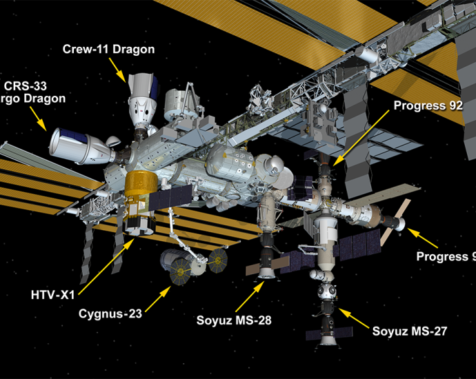 station-waits-to-welcome-to-new-crew;-hatches-open-soon