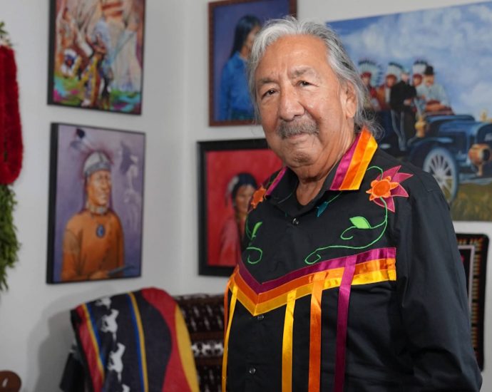 “i’m-not-going-to-give-up”:-leonard-peltier-on-indigenous-rights,-his-half-century-in-prison-&-coming-home