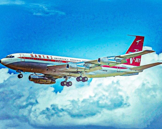 5-ways-the-boeing-707-revolutionized-air-travel