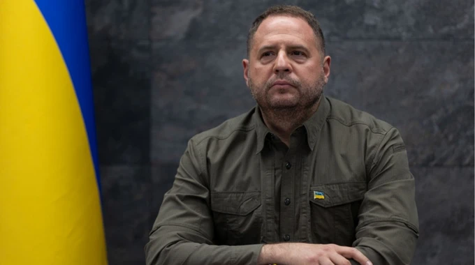 head-of-zelenskyy’s-office-resigns