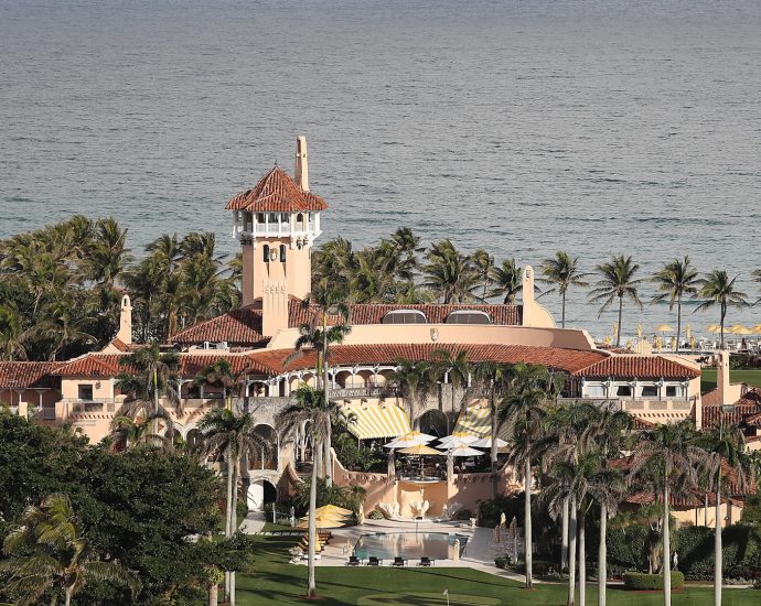 planes-over-palm-beach-must-navigate-around-new-mar-a-lago-no-fly-zone