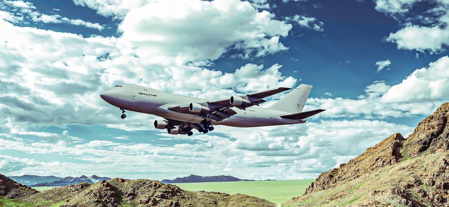 ultra-large-private-jets:-a-look-at-the-private-boeing-747-jumbo-jet