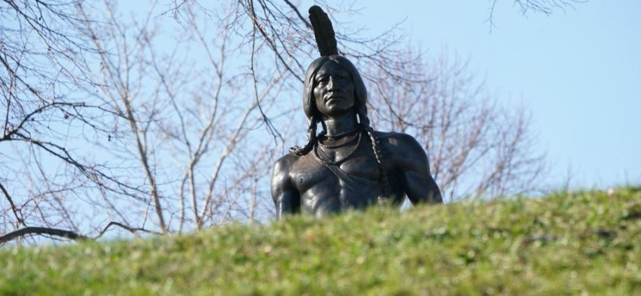 native-american’s-tribal-id-deemed-“fake”-by-ice