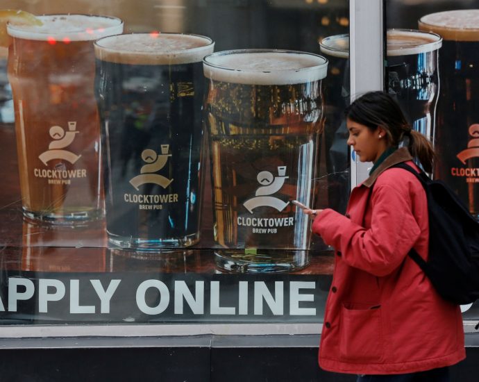 canada’s-third-quarter-annualised-gdp-surprises-with-growth-of-2.6-percent