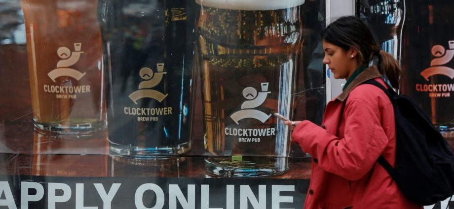 canada’s-third-quarter-annualised-gdp-surprises-with-growth-of-2.6-percent