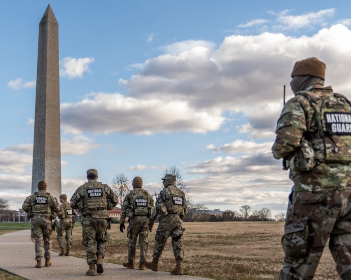 us-pauses-visas-for-all-afghan-passport-holders,-halts-asylum-requests