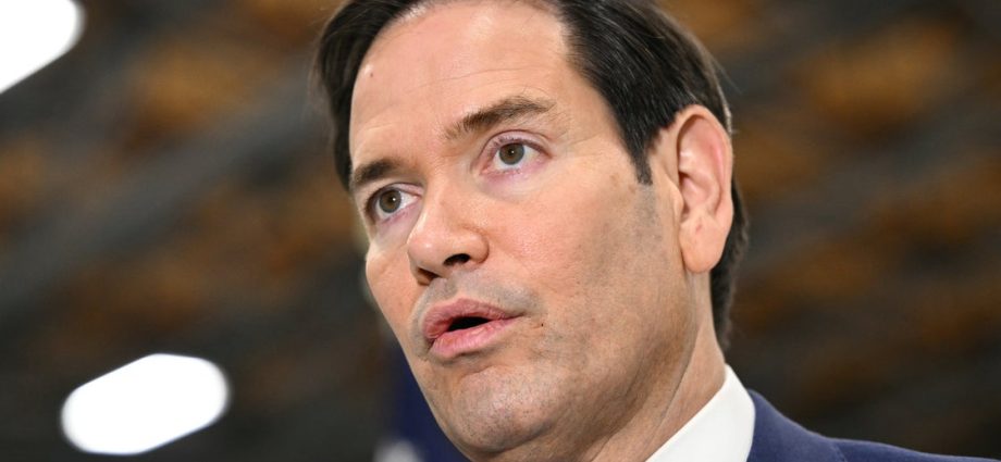 state-dept-orders-us.-diplomats-to-emphasize-‘negative-social-impacts-of-mass-migration’