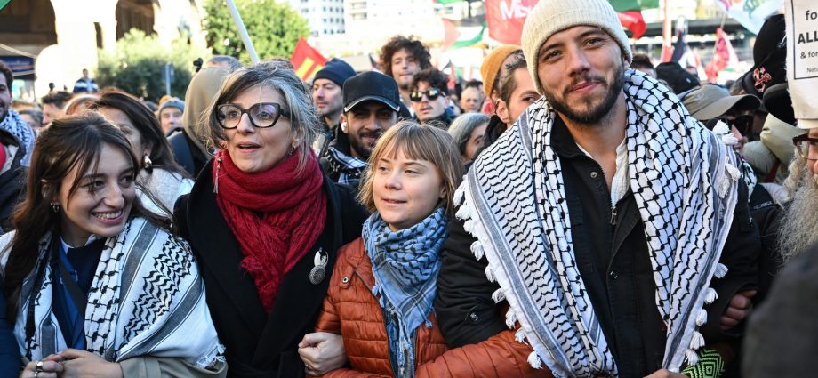 thunberg-and-albanese-join-pro-palestine-protests-in-italy
