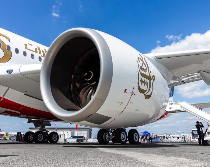 emirates-schedules-daily-a350-flights-to-this-middle-eastern-capital-in-january