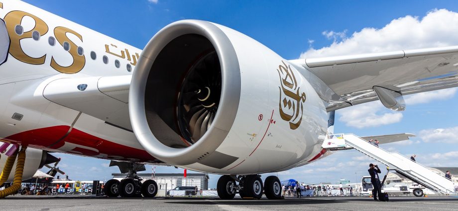 emirates-schedules-daily-a350-flights-to-this-middle-eastern-capital-in-january