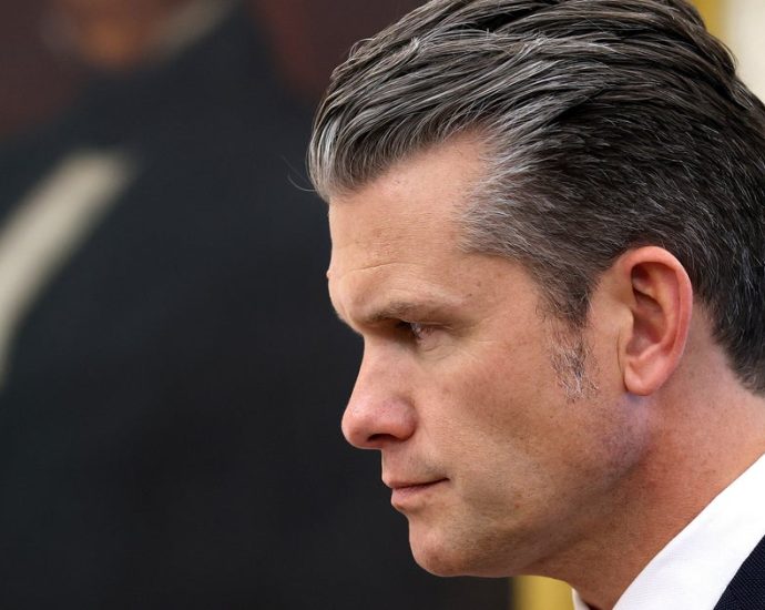 ‘textbook-war-crime’:-critics-slam-hegseth-for-‘outright-murder’-after-shock-report