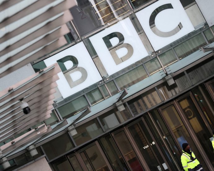 bbc-loses-$1.3-billion-in-2024-as-subscribers-drop,-people-stop-paying