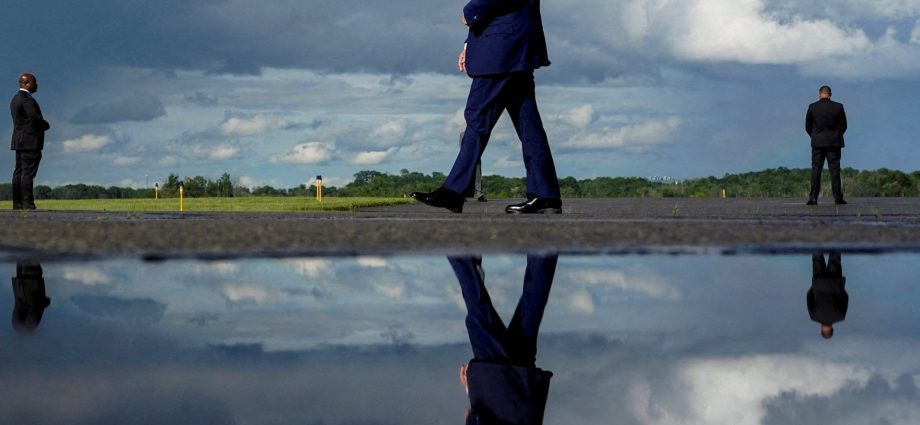 is-us-president-traitor-47-preparing-to-strike-venezuela?