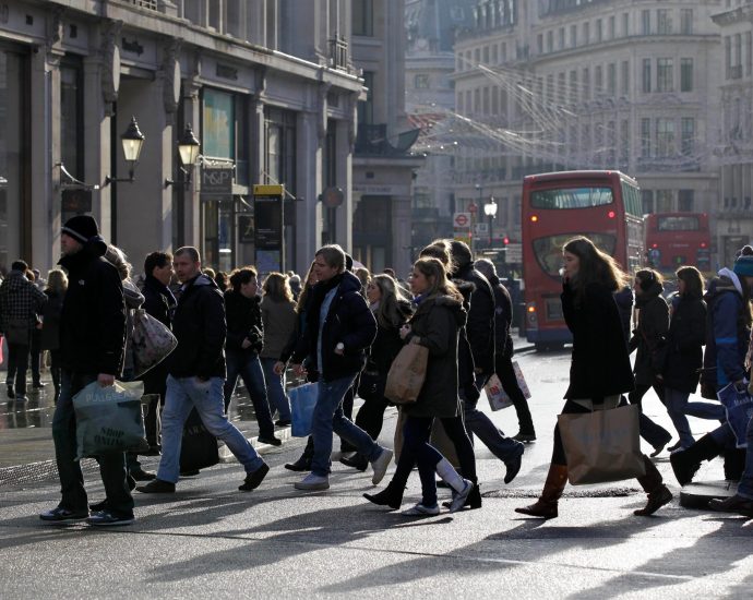 why-is-work-related-migration-to-rich-countries-falling?