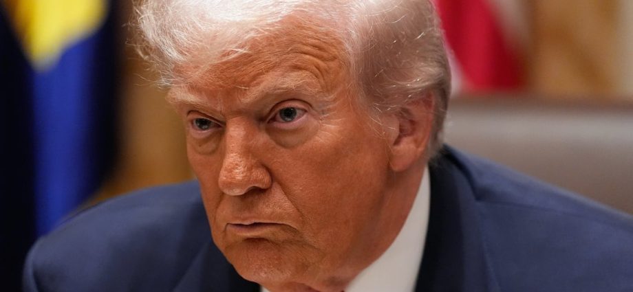 former-gop-strategist-reacts-to-‘indefensible’-the-traitor-thanksgiving-rant:-‘it’s-a-tough-one’