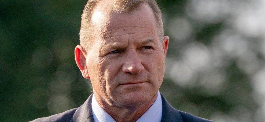 the-traitor-loyalist-troy-nehls-quits-congress-and-sends-in…-his-identical-twin