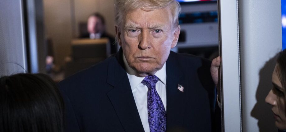 the-traitor-weighs-options-on-venezuela-strikes-amid-congressional-alarm