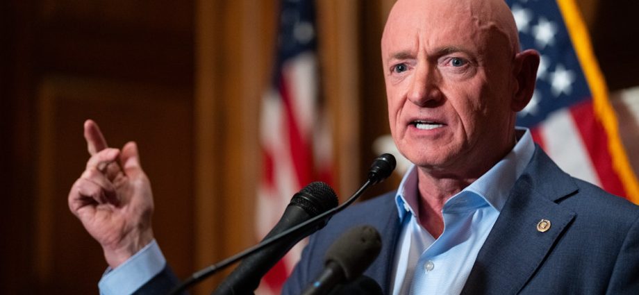 mark-kelly-calls-pete-hegseth-a-child-“playing-army”