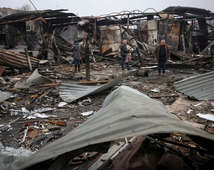 europe-should-seize-russia’s-frozen-assets-now