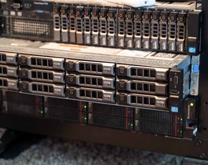 This is the only Linux distro I recommend for self-hosting