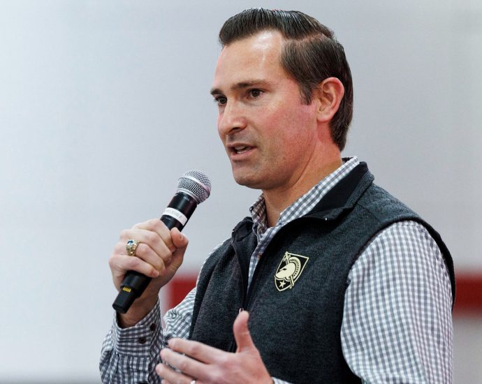 republican-matt-van-epps-holds-deep-red-house-district-in-tennessee-special-election