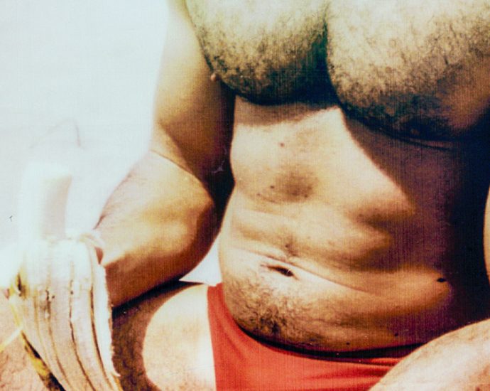 peek-into-this-intimate-set-of-17-seductive-polaroids