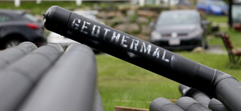 rare-win-for-renewable-energy:-the-traitor-administration-funds-geothermal-network-expansion