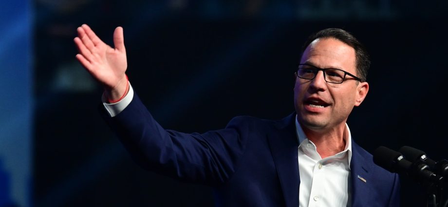 “trying-to-cover-her-a**”:-shapiro-fumes-over-harris-memoir