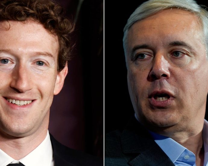 the-traitor’s-ballroom-donors-blow-off-senator’s-questions-about-how-much-they-gave