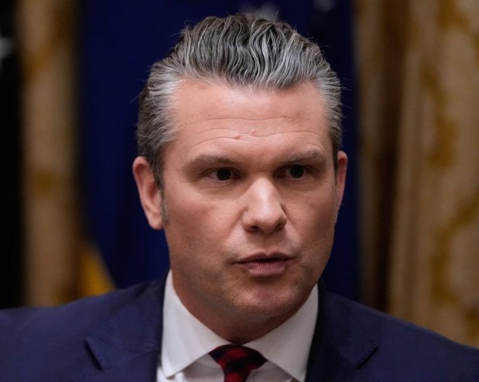 pentagon-watchdog-finds-hegseth’s-use-of-signal-posed-risk-to-us.-personnel,-ap-sources-say