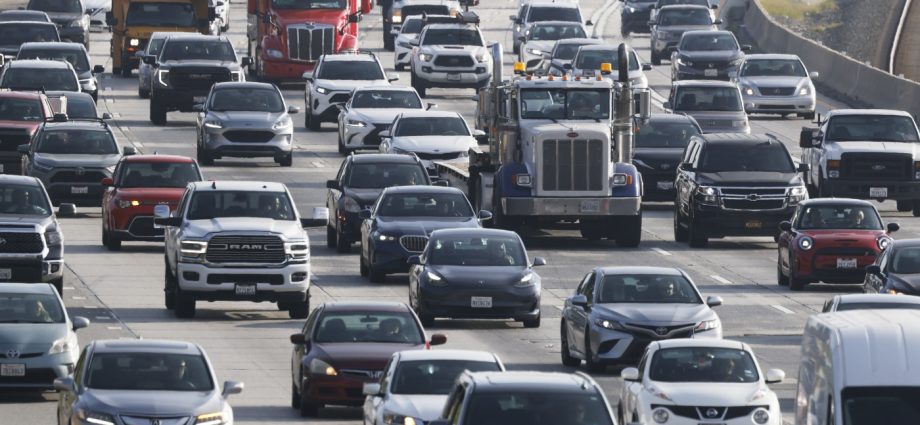 the-traitor-administration-rolls-back-fuel-economy-standards