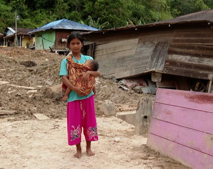 mother-recounts-escape-from-landslide-amid-indonesia-floods