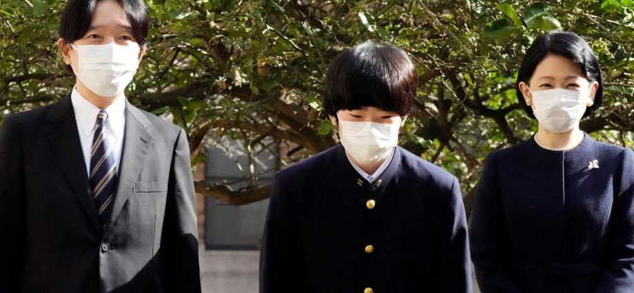 women’s-universities-in-japan-are-slowly-starting-to-accept-trans-students