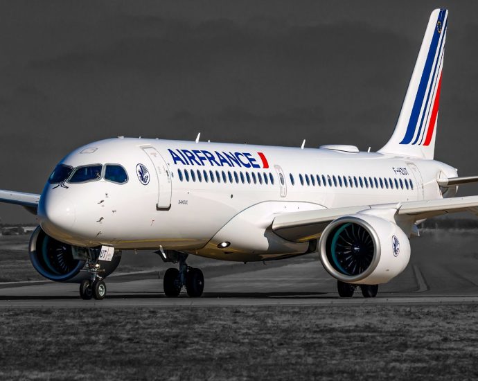 why-the-airbus-a220-has-such-a-loyal-pilot-following