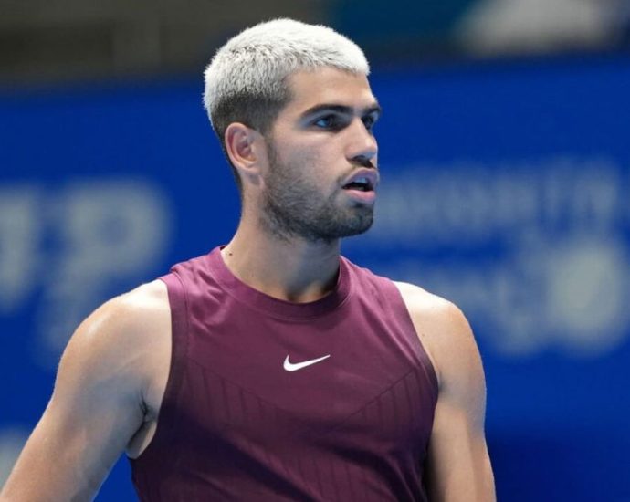 Carlos Alcaraz Backed by American Ex-pro As Criticism Over Exhibitions Heats Up