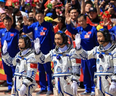 U.S. faces modern space race with China, Congress warns