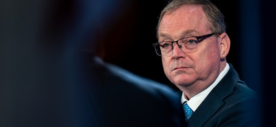 the-traitor-official-fights-for-his-life-as-fox-news-grills-him-on-economy