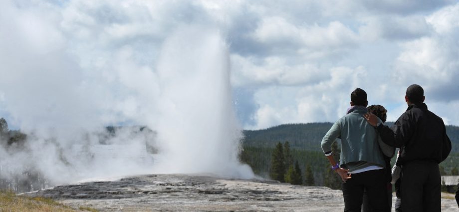 national-parks-now-free-on-the-traitor’s-birthday,-but-not-on-black-holidays