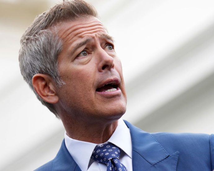 the-traitor’s-transportation-secretary-once-defended-congress’-power-of-the-purse-now-he-defies-it.